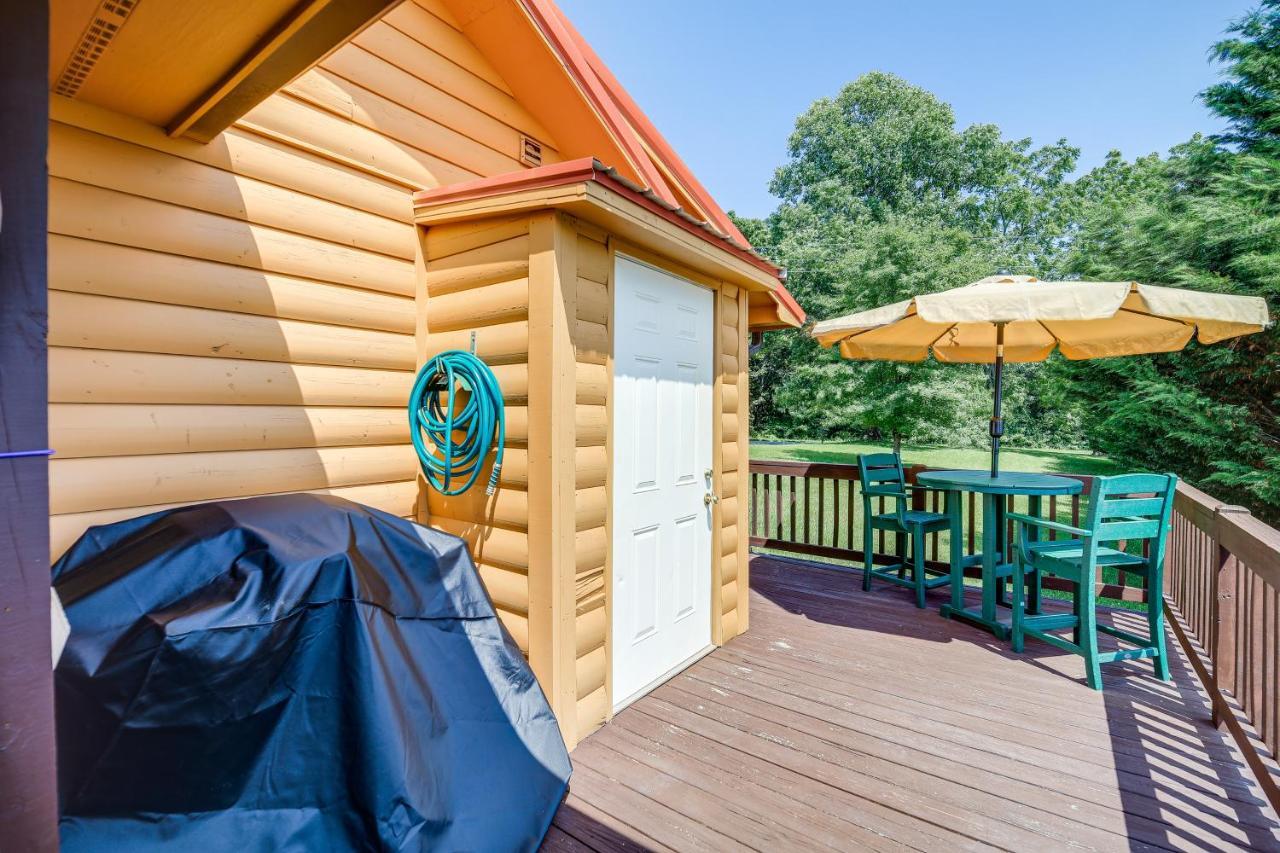 Villa Blue Ridge Mountain Cabin With Views And Hot Tub Sparta Exterior foto